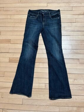 Woman’s American Eagle Outfitters Bootcut Jeans